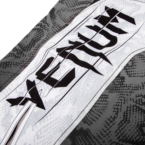 MMA shorts Venum Amazonia 5.0 Fightshorts Black where to buy