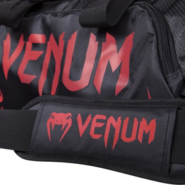 Сумка Venum Trainer Lite Sport Bag Red Devil, Фото № 4