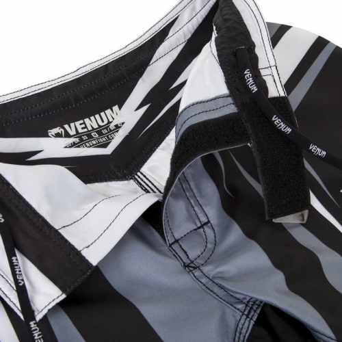 Venum Sharp 2.0 Fightshorts Black White original