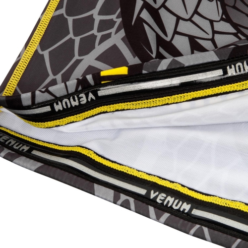 Рашгард Venum Snaker Rashguard Short Sleeves Black Yellow де купити