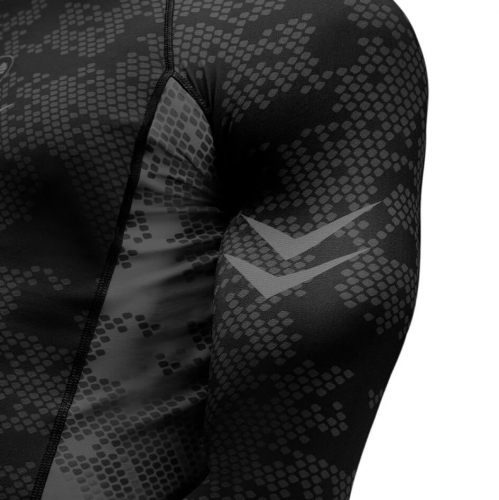 Hayabusa Arrow Ranked Long Sleeve Rashguard Black photo