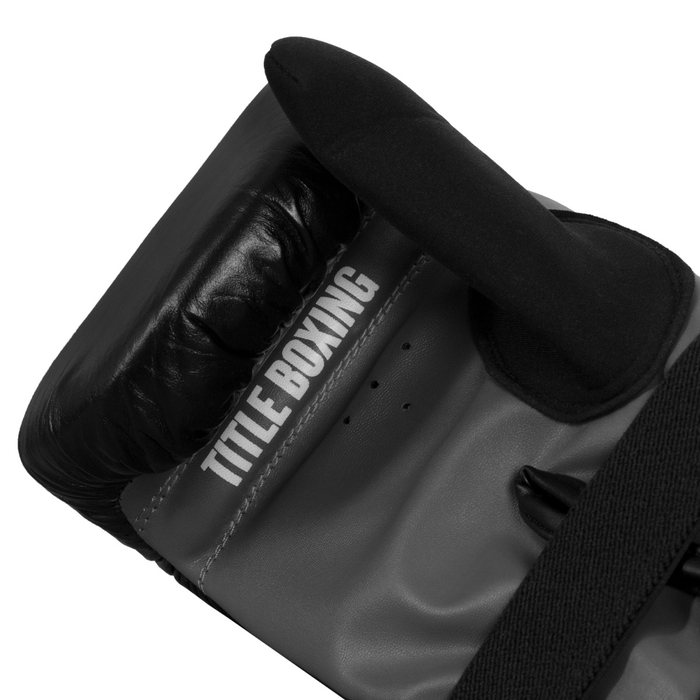 Снарядные перчатки Title Boxing Pro Leather Bag Gloves 3.0 Black Grey оригинал