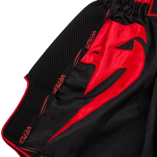 Shorts for Thai boxing Venum Giant Muay Thai Shorts Black Red photo