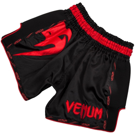 Шорти для тайсього боксу Venum Giant Muay Thai Shorts Black Red, Фото № 2
