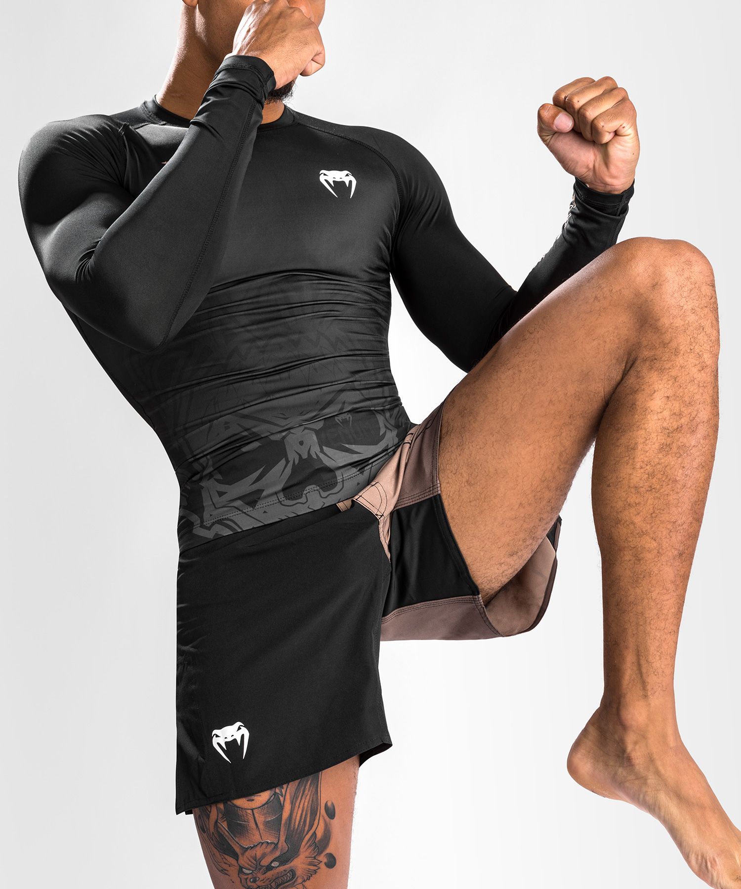 Шорты для MMA Venum Reorg Fightshort Black стоимость