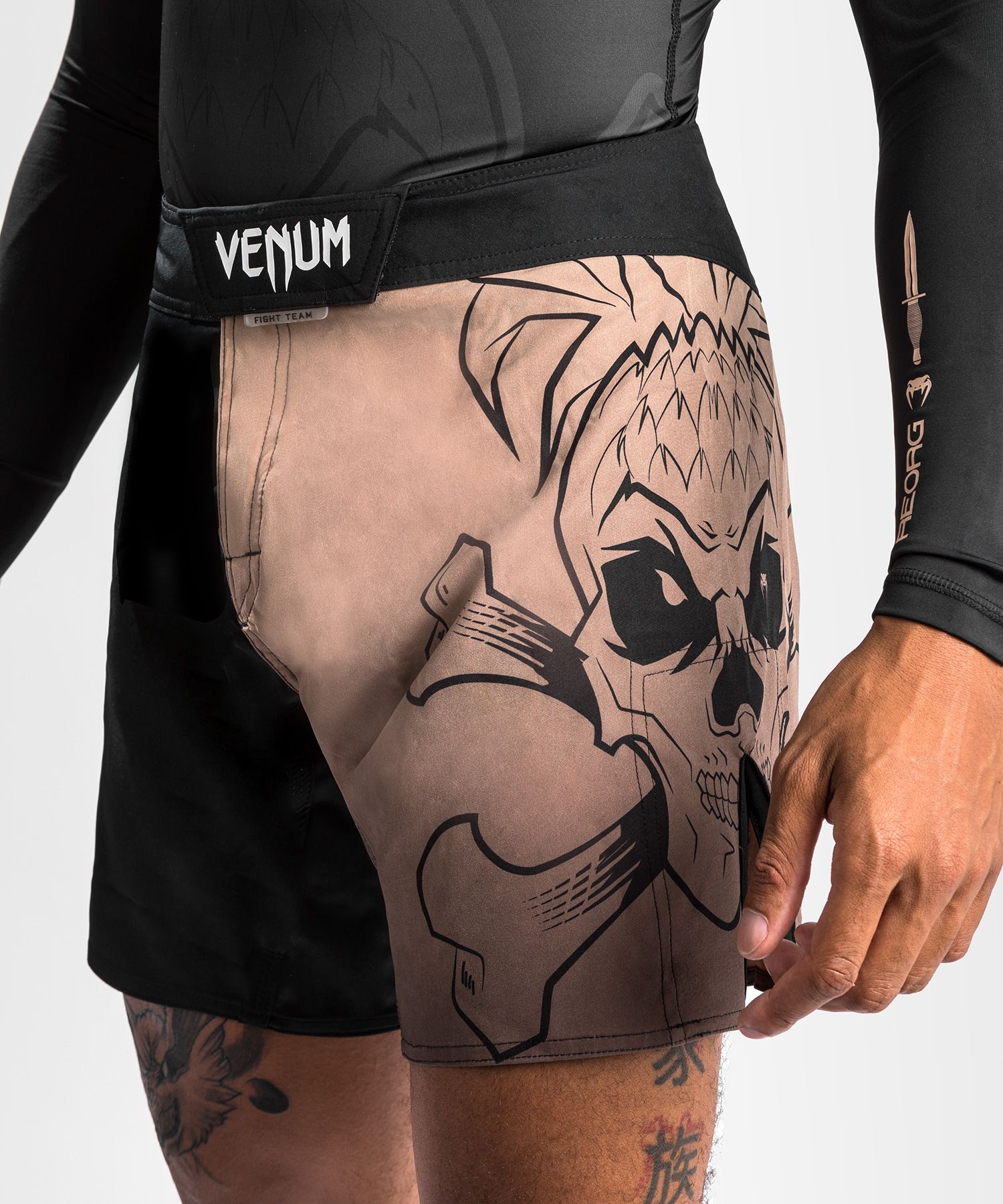 Шорты для MMA Venum Reorg Fightshort Black купить