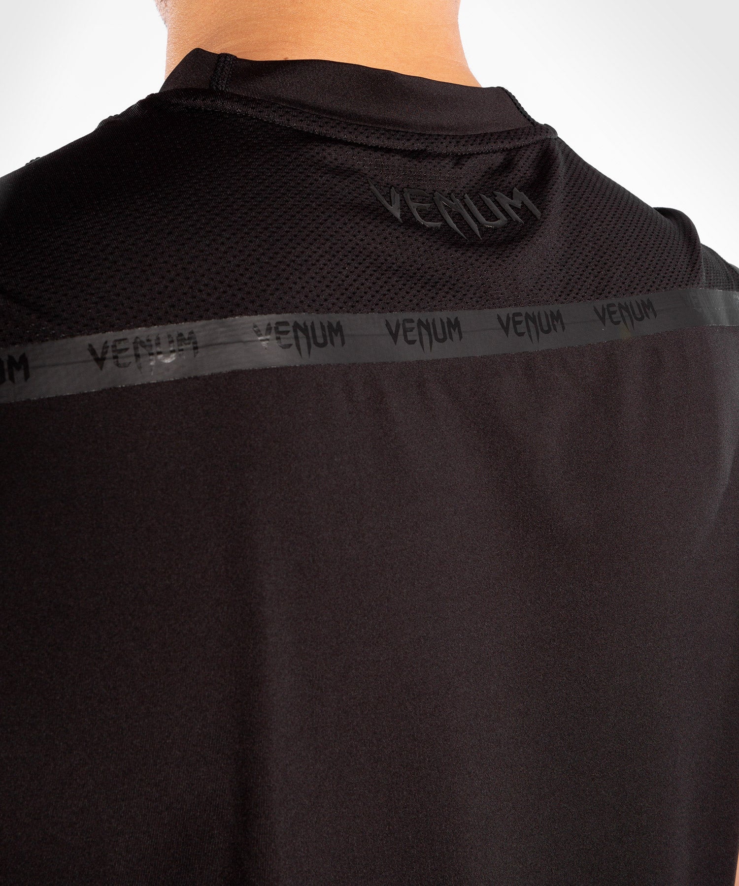 Футболка Venum G-Fit Dry Tech Black Black фото