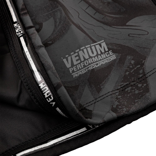 Venum Devil Rashguard Long Sleeves Black Black size