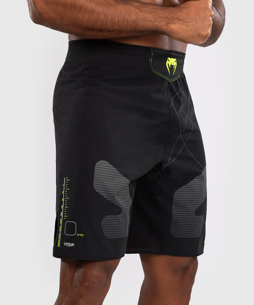Спортивные шорты Venum Training Camp 4.0 Fight Short - Black/Neon Green фото
