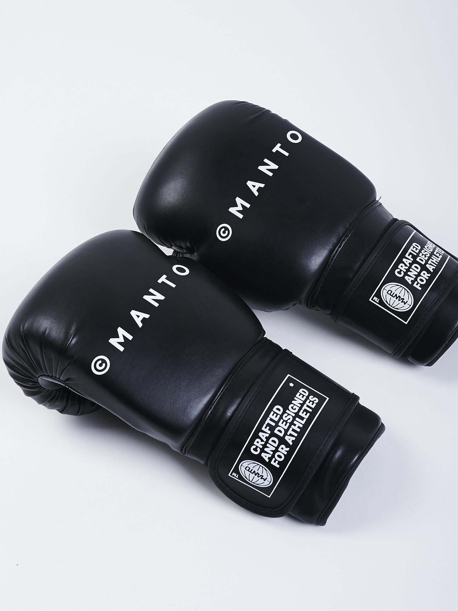 Боксерські рукавиці MANTO Boxing Gloves Impact Black купити