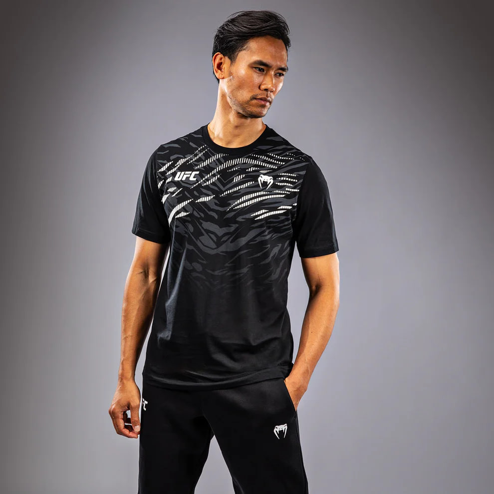 Футболка UFC Venum Fight Night 4.0 REPLICA Mens T-Shirt Black ціна