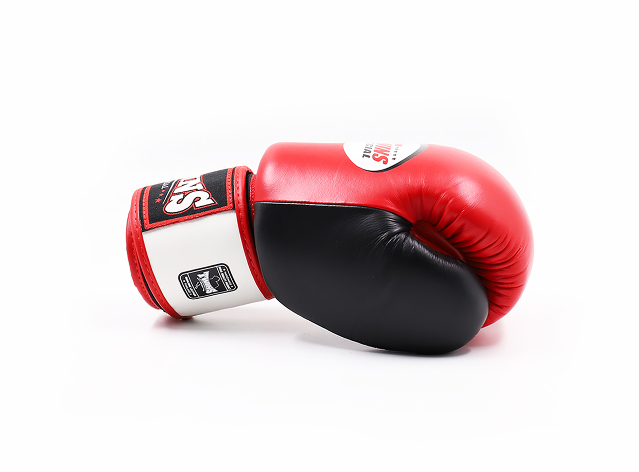Боксерські рукавиці Twins Boxing Gloves BGVLA2-3T White Red Black ціна