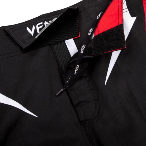 MMA shorts Venum Sharp 3.0 Fightshorts Black Red size