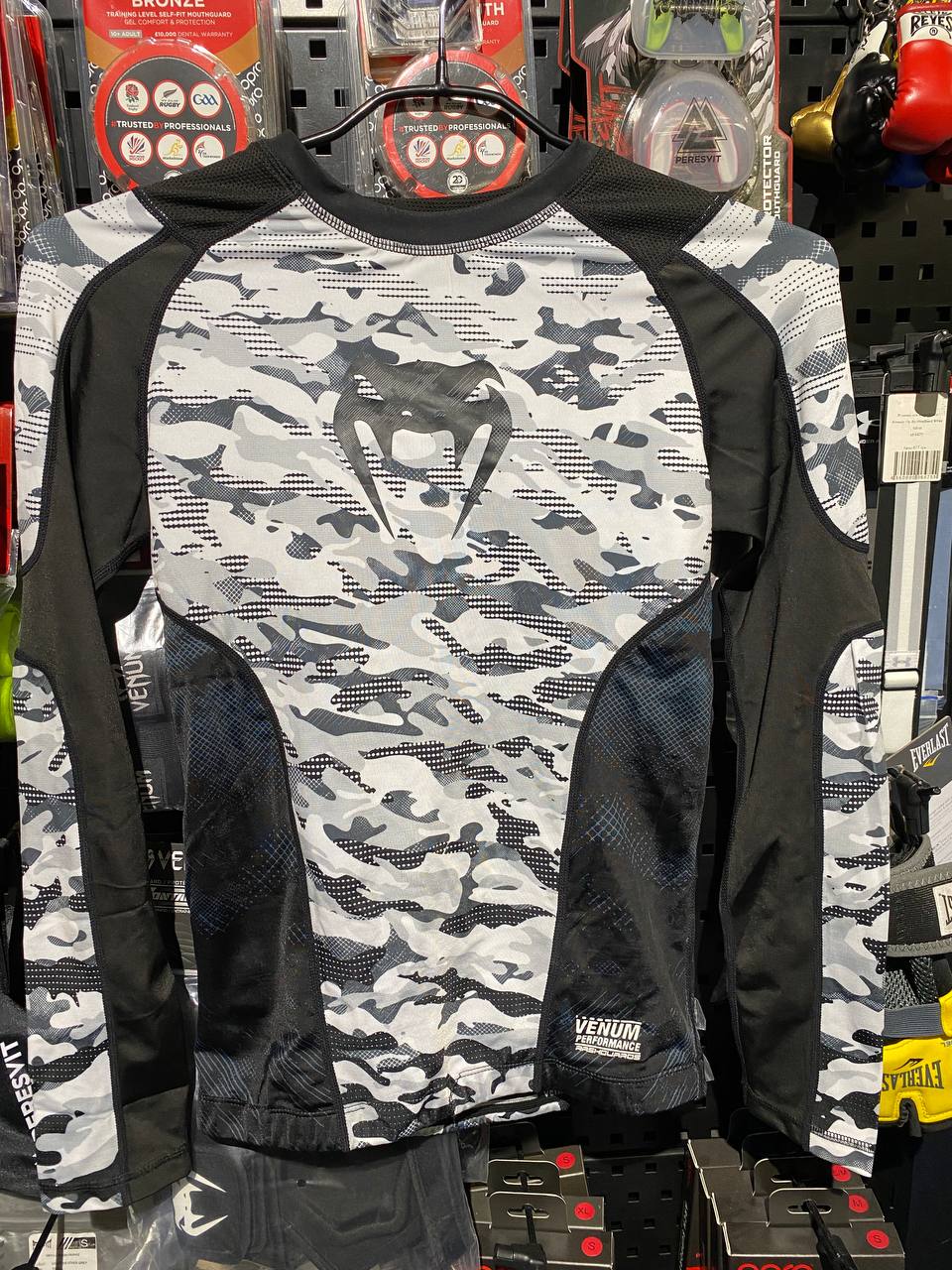 DISCOUNT VENUM DEFENDER RASHGUARD LONG SLEEVES URBAN CAMO original